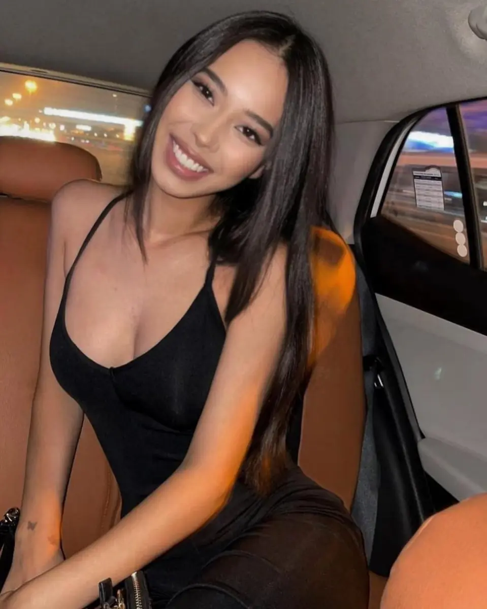 Аиша escort in Алматы