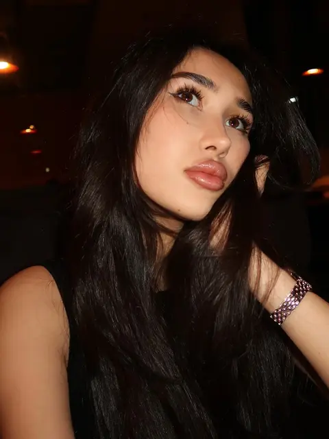 Акнур escort in Алматы