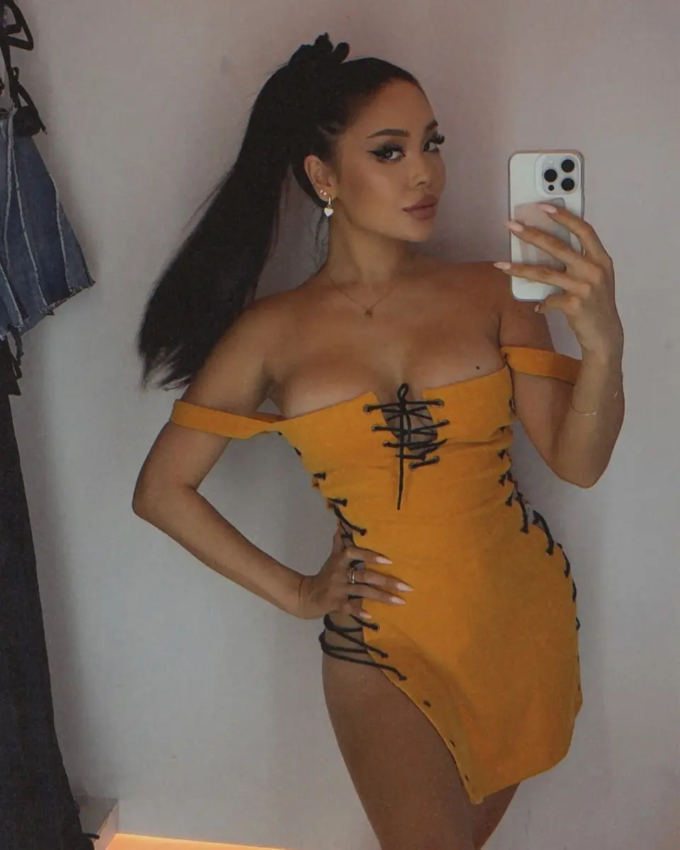 Асыл escort in Алматы