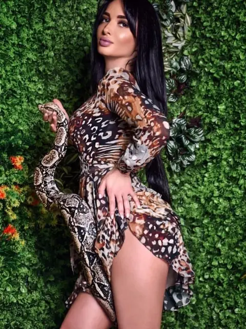 Дамира escort in Алматы