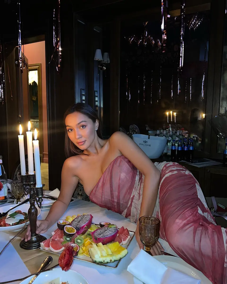 Эльмира escort in Алматы
