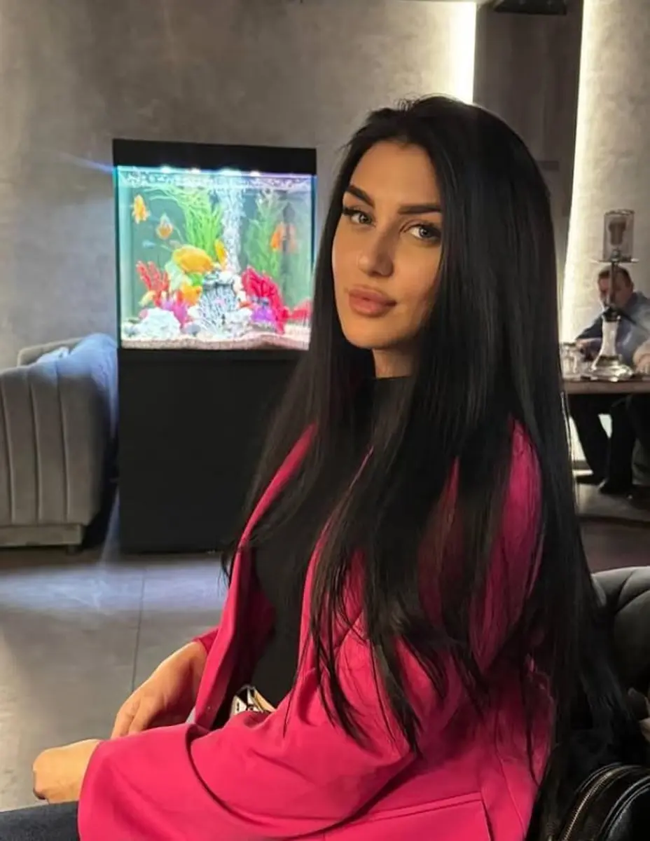 Эния escort in Алматы