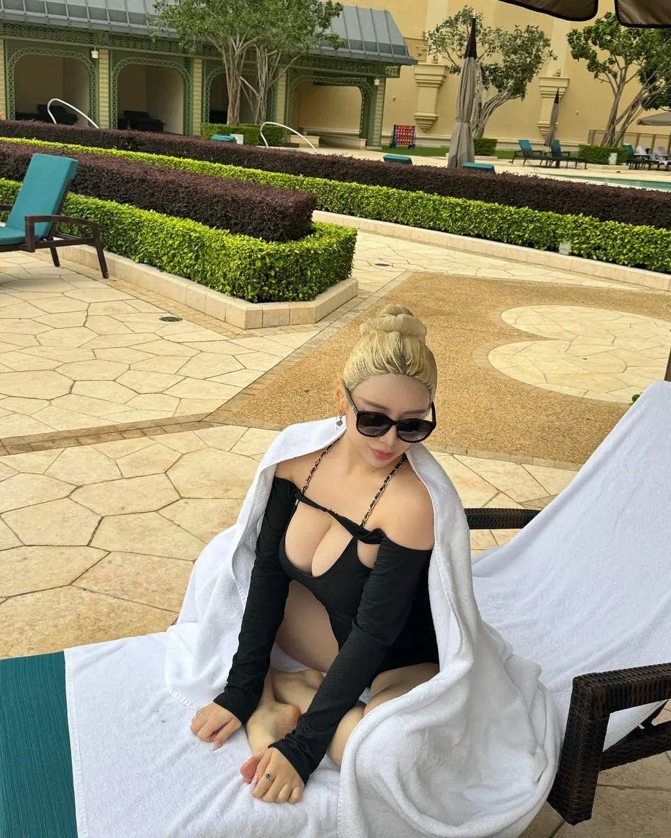 Хана escort in Алматы