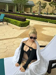 Хана escort in Алматы