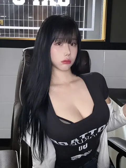 Химари escort in Алматы