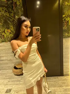 Леони escort in Алматы