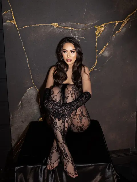 Мартина escort in Алматы