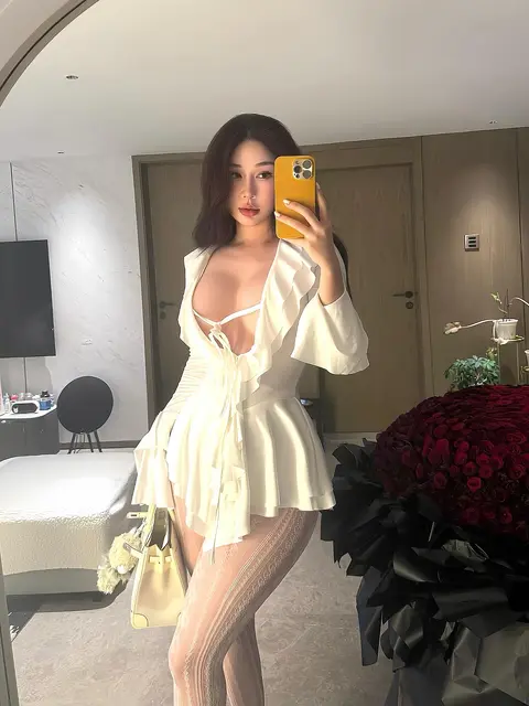 Минсо escort in Алматы