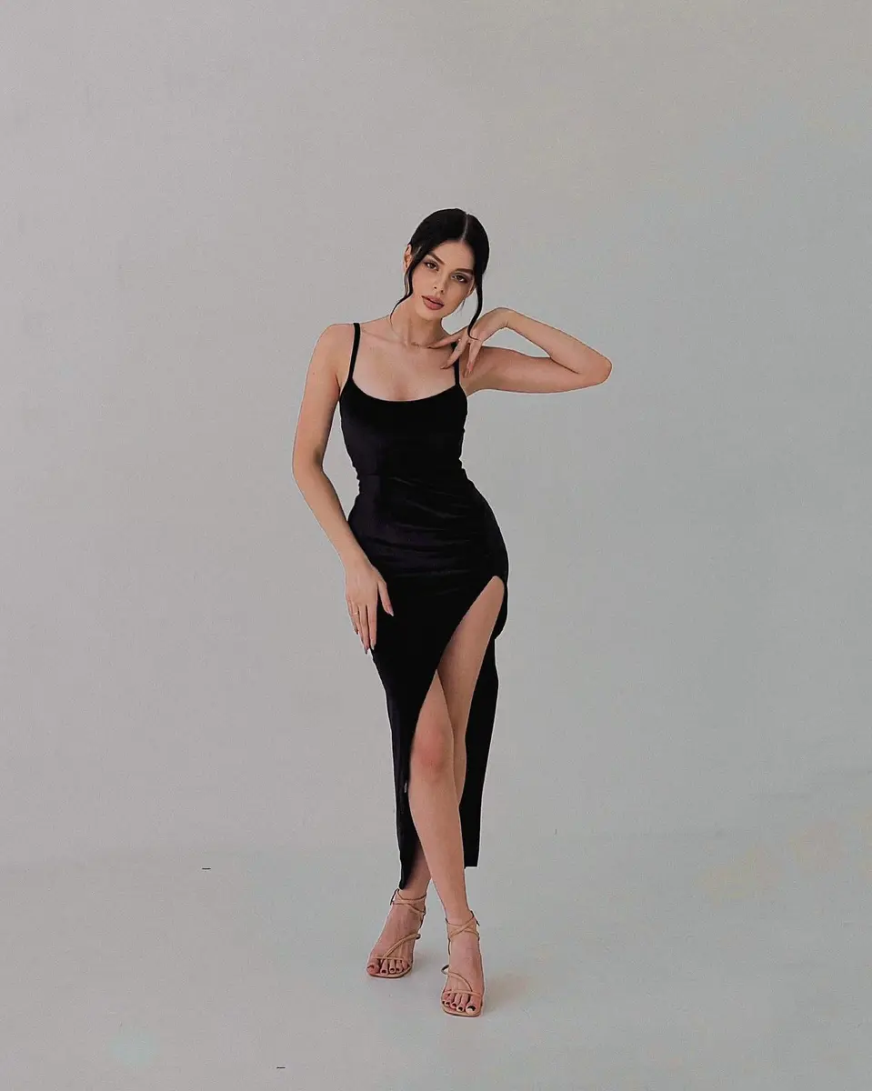 Назерке escort in Алматы