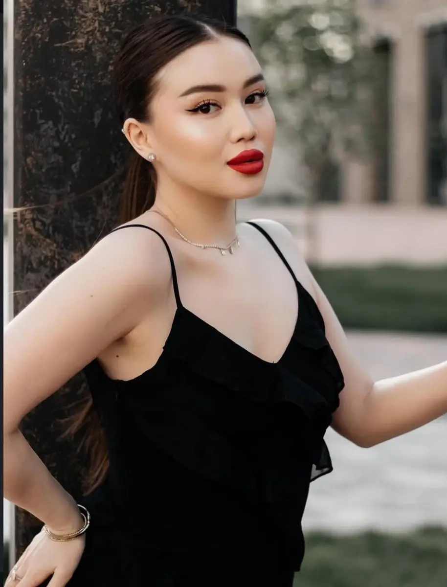 Рига escort in Алматы