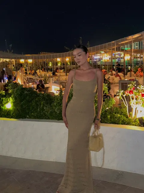 Толкын escort in Алматы