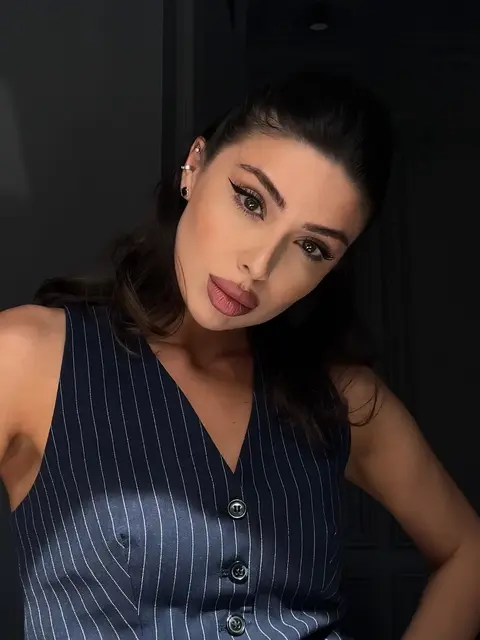 Вера escort in Алматы