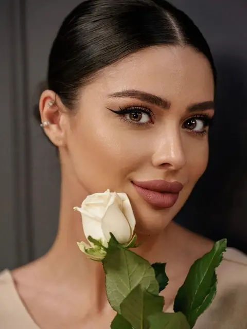 Вера escort in Алматы